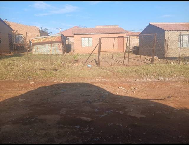 2 BEDROOM HOUSE FOR SALE IN SOSHANGUVE SOUTH